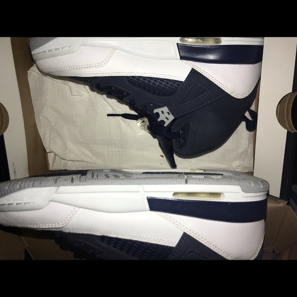 Jordan Spizike Youth - Picture 2 of 2